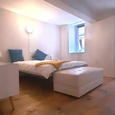 Vue Cite-centre Historique-patio-tendance-calme *